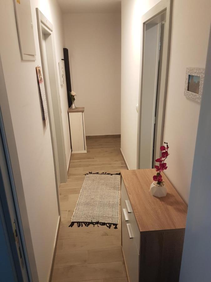 House Guest house *